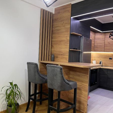 Stan Na Dan Viktor-Lukavica Apartment Сараево Екстериор снимка
