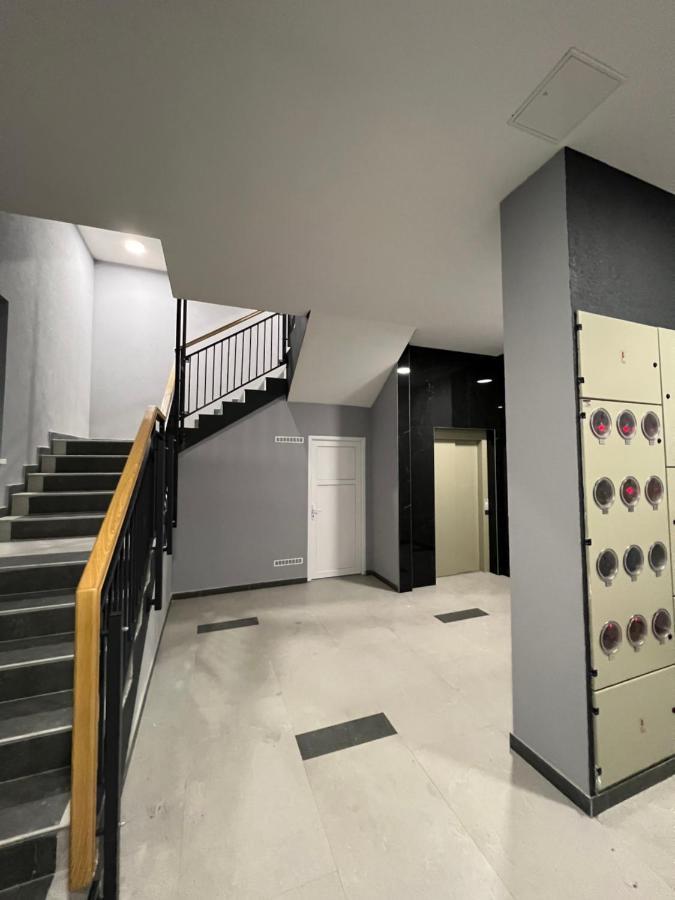 Stan Na Dan Viktor-Lukavica Apartment Сараево Екстериор снимка