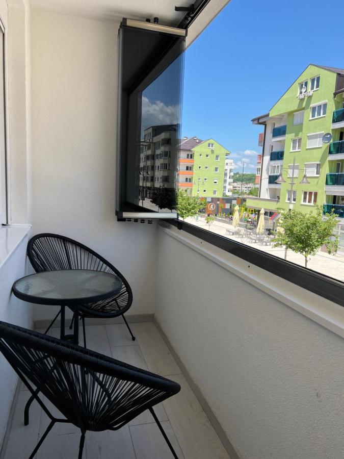 Stan Na Dan Viktor-Lukavica Apartment Сараево Екстериор снимка