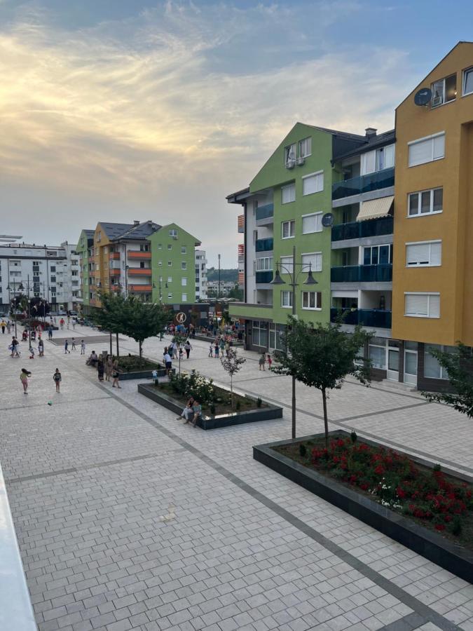 Stan Na Dan Viktor-Lukavica Apartment Сараево Екстериор снимка